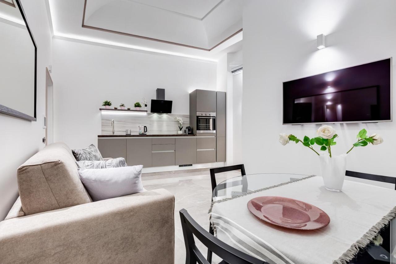 Unoseitre - Luxury Apartment & Suite روما المظهر الخارجي الصورة